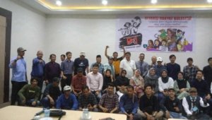 Puluhan Warga Morowali Hadir Di PN Poso, Polda Sulteng Absen