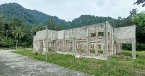Ini Penjelasan Soal Bangunan Serbaguna Desa Gililana yang Terhambat.