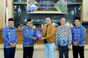 PT. GNI terima penghargaan pembayar pajak terbesar 2022