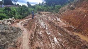 Anggota Komisi III Menyebut, Alasan PPK Proyek Jalan di Peleru dan Era Tidak Masuk Akal.