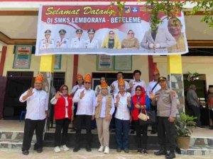 Bupati Morowali Utara meresmikan ruangan baru SMKS Lembo Raya di Beteleme.