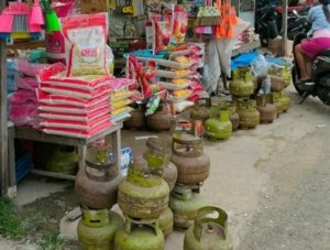 Sambut Ramadhan, Harga Elpiji 3 Kg Melonjak Naik di Pasar Kolonodale.