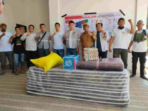 PT GNI Salurkan Bantuan Bagi Korban Banjir Morut