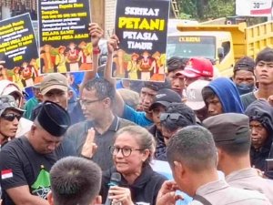 Soal Penutupan PT. SPP. Eva Bande Nilai Sikap Pemda Morut jauh dari keberpihkan terhadap masyarakat kecil.