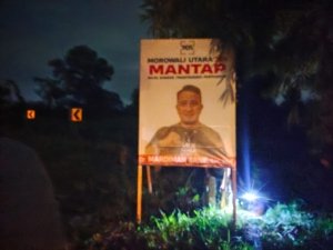 MANTAP. Baliho Mardiman Sane Hiasi Jalan di Morut.