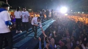 Bersama Puluhan Ribu Pendukungnya, Anwar Hafid Beberkan Perannya Datangkan Proyek Pembangunan di Bangkep