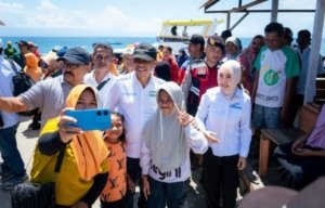 Ribuan Massa Antusias Sambut Pasangan BERANI di Banggai Laut