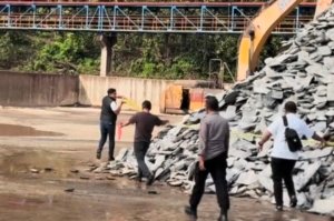 Haji Isam, Orang Super Kaya di Kalsel, Segel Ore Nikel Perusahaan Tambang di Morut