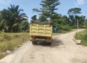 Aktivitas Ilegal di Depan Mata