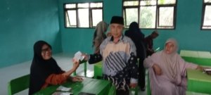 Pembayaran Gaji Guru Honorer MTs di Mamosalato Akhirnya Terealisasi