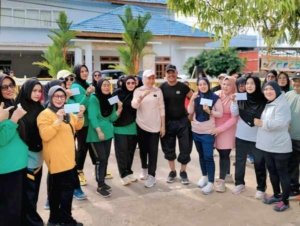 Rutinitas Ketua DPRD Morut di Hari Libur, Senam Aerobik Jaga Kesehatan, Jaga Silaturahmi