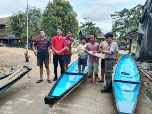 Terima Bantuan 2 Unit Perahu dari Pokir DPRD Morut Yaristan Palesa, Nelayan Sampalowo Sampaikan Syukur