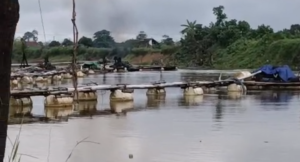 Penyedotan Pasir Ilegal di Onepute, Dulu Dilarang, Kini Dibiarkan