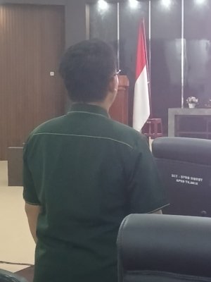 Sejumlah Anggota DPRD Morut Pakai Kemeja Safari di Rapat Paripurna