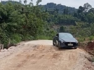 Jalan Korololama-Koromatantu Ditakdirkan Rusak Sepanjang Masa