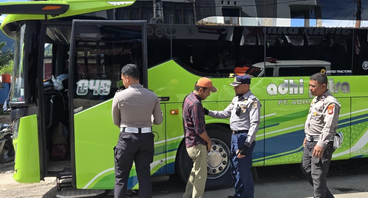 Polres Morut Tes Urine Sopir Bus