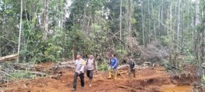 Pencarian Karyawan PT Odel yang Hilang di Lembo Terus Berlanjut, Personel Polsek Lembo Bermalam di Hutan