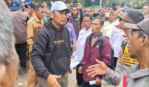 Lama Tak Terdengar Kabarnya, Mantan Anggota DPRD Morut Abidin Lamatta Tampil Bela Aksi Petani Plasma Peleru