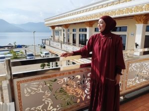 Pesona Teluk Morowali Utara dari Berlian Mamala Resort, Bikin Angelina Sondakh Jatuh Hati