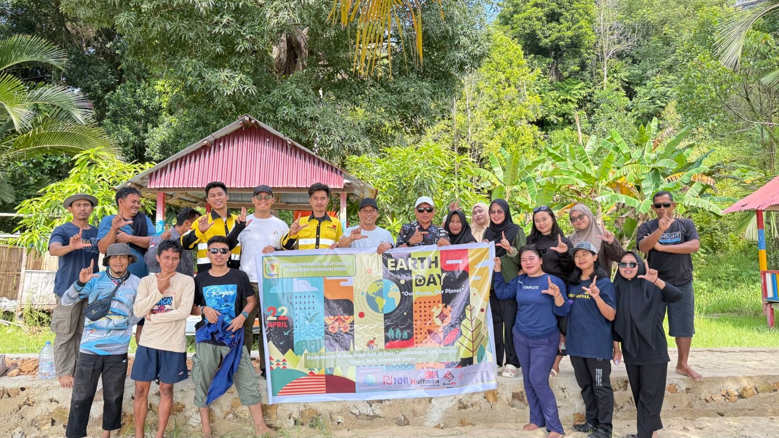Kolaborasi PT. GNI dan DLH di Hari Bumi, Dorong Penghijauan di Morowali Utara