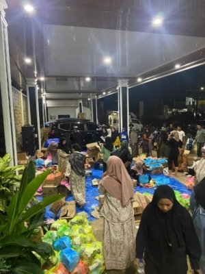 Jelang Idul Adha, Hj. Warda Dg Mamala Salurkan 350 Paket Sembako dan Hewan Kurban untuk 9 Majelis Taklim