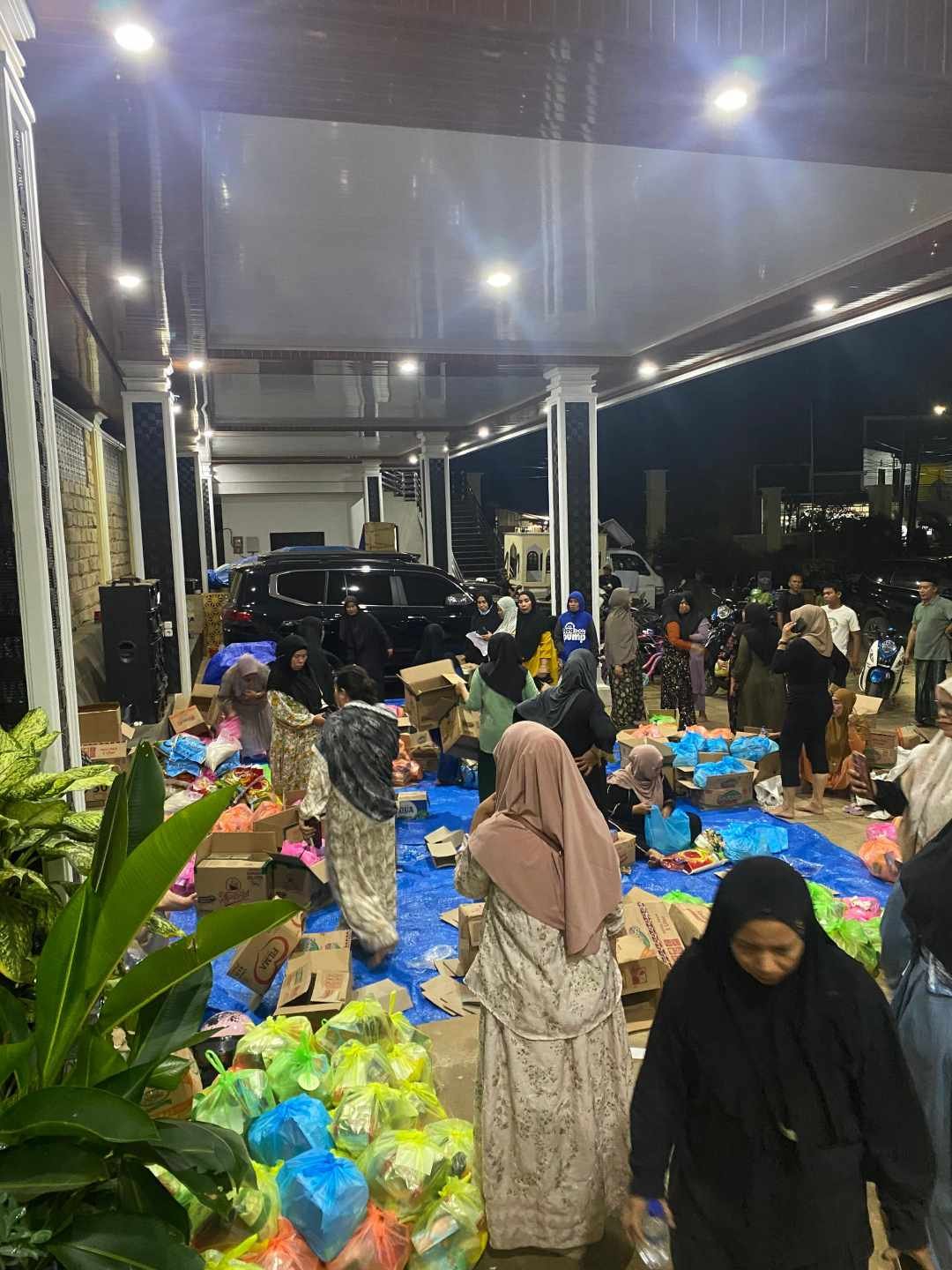 Jelang Idul Adha, Hj. Warda Dg Mamala Salurkan 350 Paket Sembako dan Hewan Kurban untuk 9 Majelis Taklim