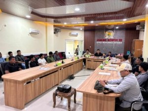 Aliansi Buruh Petasia Timur Datangi DPRD Morut, Minta RDP Soal Upah di Bawah UMK