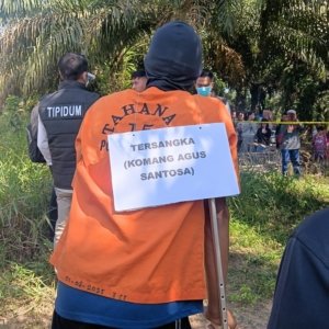 Pra Rekonstruksi Kasus Pembunuhan Petani di Desa Era Berlangsung Lancar, Tersangka Peragakan 11 Adegan