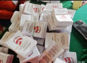 Beredar Foto Tumpukan Surat Suara Pilkades Bunta tidak Di Tandatangan dan Cap