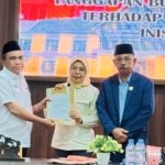 Ketua DPRD Morut Warda Dg Mamala Pimpin Rapat Paripurna ke-8 dan ke-9
