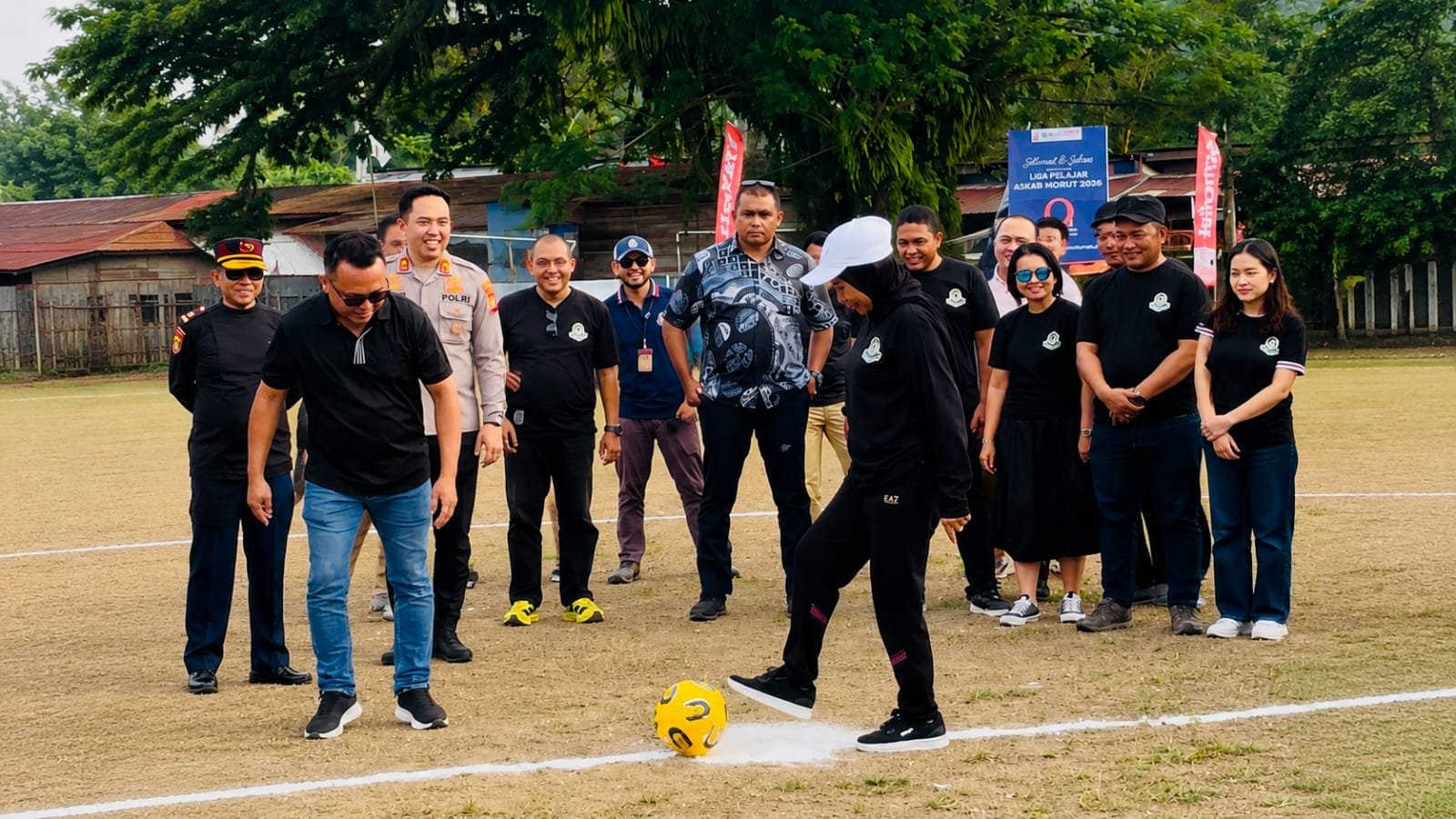 Tendangan Ketua DPRD dan Bupati Morut, Menandai Dimulainya Liga Pelajar ASKAB PSSI Morut 2026