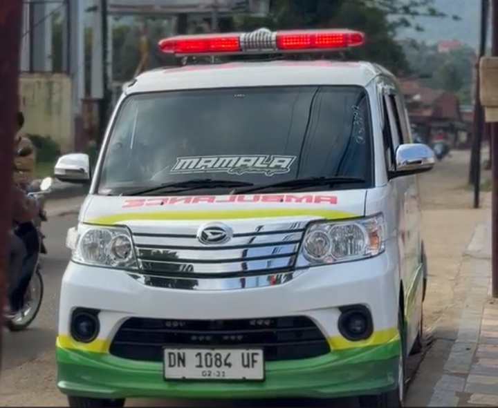 Baru Tiba dari Makassar, Ambulans Fauzan Mamala Kembali Bergerak Antar Jenazah ke Makassar, Kemanusiaan Tanpa Jeda