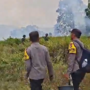 Breaking News: Kebakaran Lahan Kosong Terjadi di Desa Mandula