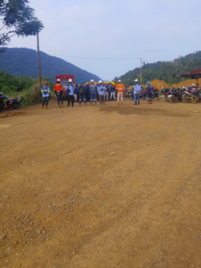 Warga Lakukan Pemalangan di PT. Enersteel