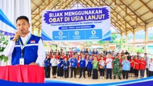 World Pharmacists Day 2026, IAI dan PAFI Morut Edukasi Lansia, Septiawan Tutup dengan Pantun