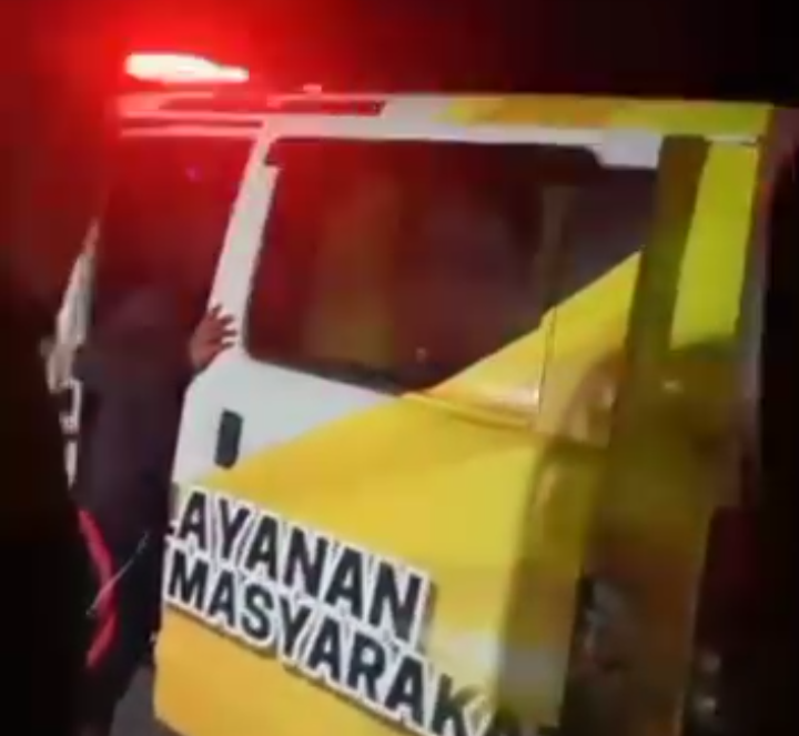 Ambulans Relawan Haji Mus Dg Mamala Bantu Antar Jenazah dari Ensa ke Palu