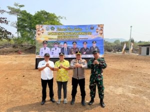 Forkopimda Morowali Perkenalkan “Salam Polisi Bersama Masyarakat” di Menui Kepulauan