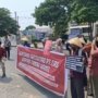 “Kami Punya Tanaman, Kami Punya Kuburan Habis Digusur”: Demo Minta Aktivitas PT CAS Dihentikan