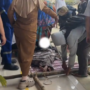 PILU! Jelang HUT ke-13 Morut, Ibu Tak Sadarkan Diri Ditandu 10 KM Baru Sampai Puskesmas